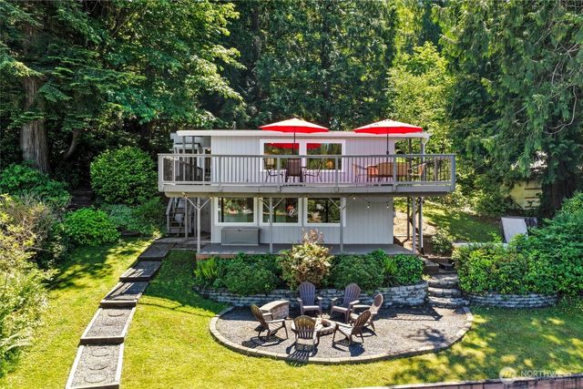 1012 S Lake Roesiger Road, Snohomish, WA 98290