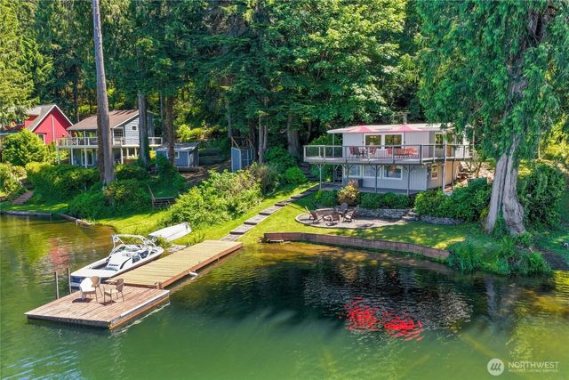 1012 S Lake Roesiger Road, Snohomish, WA 98290