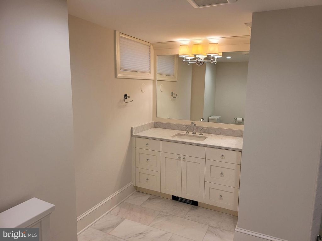 109 MOORE ST, Princeton, NJ 08540