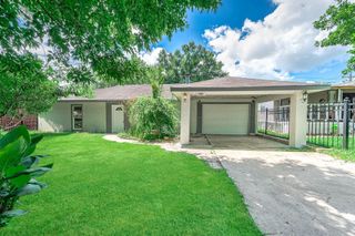1305 Winchester Dr, Richmond, TX 77469