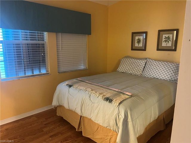 11061 Sunglow LN, Fort Myers, FL 33908