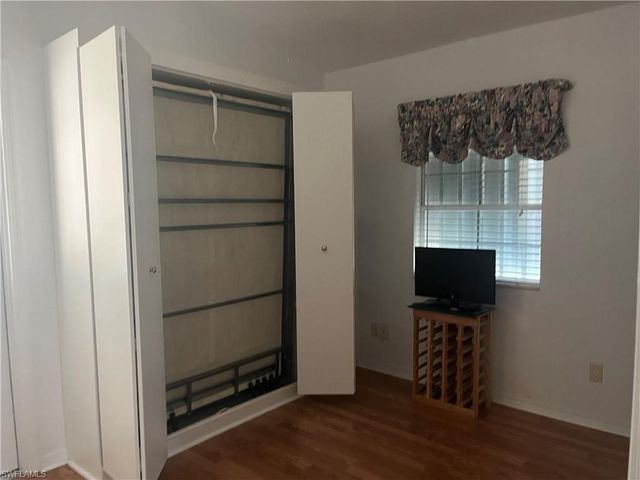 11061 Sunglow LN, Fort Myers, FL 33908