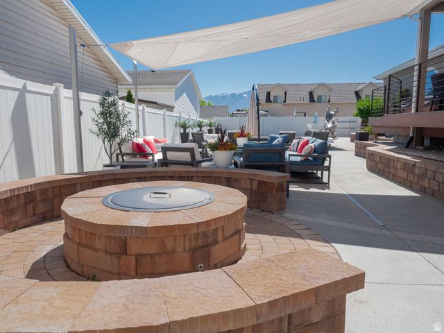 3758 W RIVER MEADOWS DR, Riverton, UT 84065