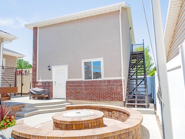 3758 W RIVER MEADOWS DR, Riverton, UT 84065