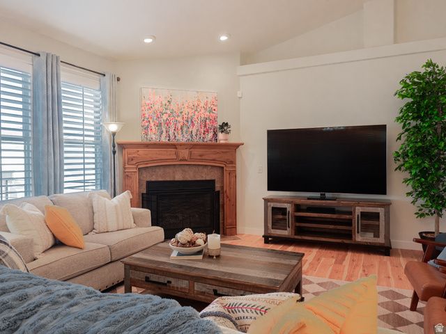 3758 W RIVER MEADOWS DR, Riverton, UT 84065