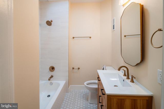 1230 W 37TH ST, Baltimore, MD 21211