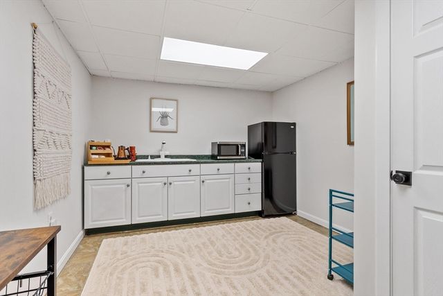 2 Autumn Hill, Leominster, MA 01453