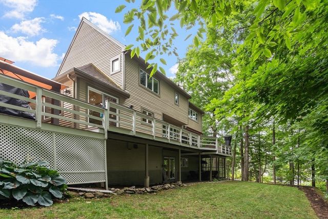 2 Autumn Hill, Leominster, MA 01453