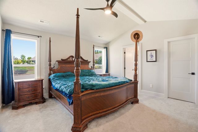 507 W Basalt Ridge Dr, Spokane, WA 99224