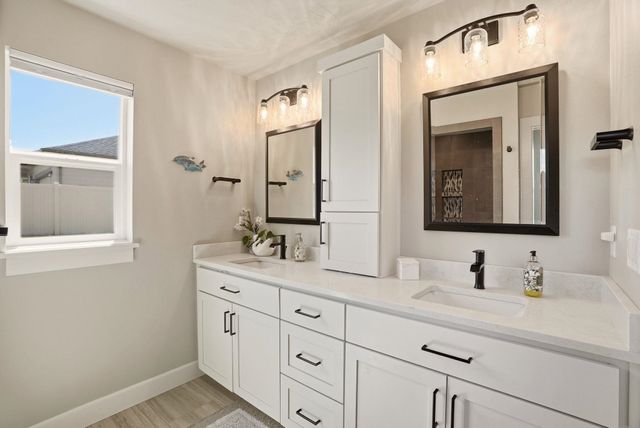 507 W Basalt Ridge Dr, Spokane, WA 99224