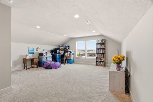 507 W Basalt Ridge Dr, Spokane, WA 99224