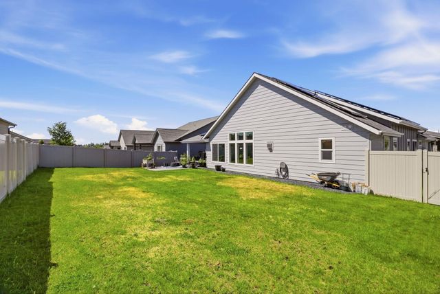 507 W Basalt Ridge Dr, Spokane, WA 99224