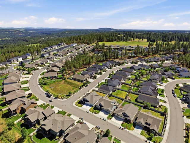 507 W Basalt Ridge Dr, Spokane, WA 99224