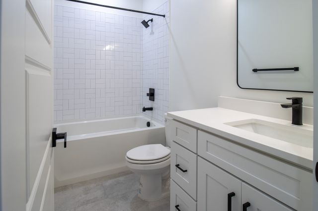 4028 University Ave B, Old Hickory, TN 37138