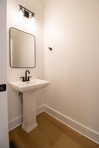 4028 University Ave B, Old Hickory, TN 37138