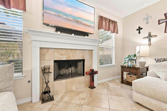 1131 Alexandria Court, Richmond, TX 77406