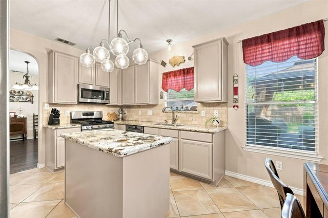 1131 Alexandria Court, Richmond, TX 77406