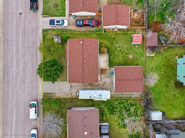 2610 COTTONTAIL RD, Sturgis, SD 57785