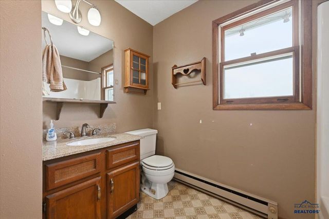 2610 COTTONTAIL RD, Sturgis, SD 57785