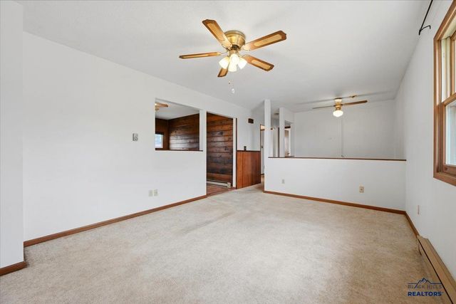 2610 COTTONTAIL RD, Sturgis, SD 57785