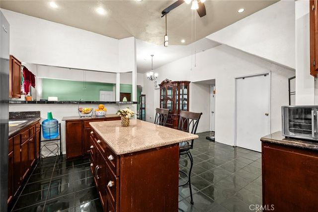 221 E 25th, Los Angeles, CA 90011