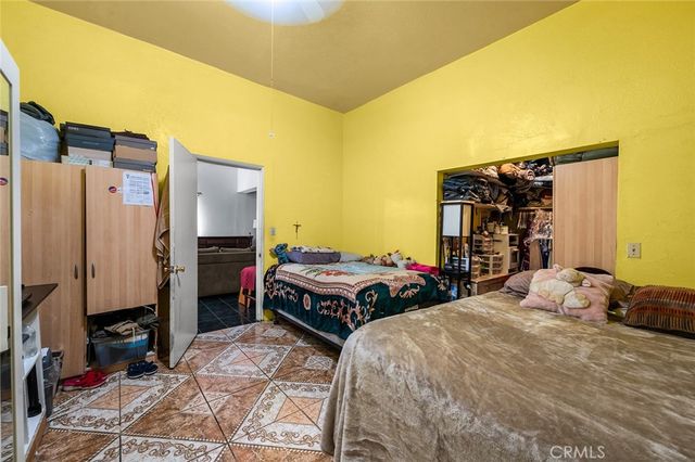221 E 25th, Los Angeles, CA 90011