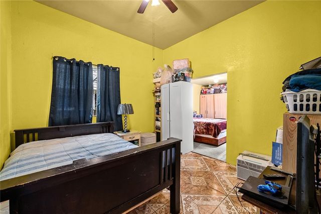 221 E 25th, Los Angeles, CA 90011