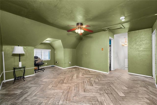 221 E 25th, Los Angeles, CA 90011