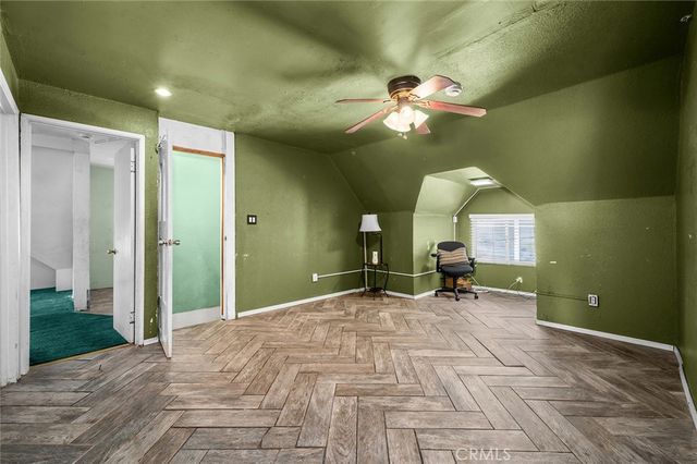 221 E 25th, Los Angeles, CA 90011