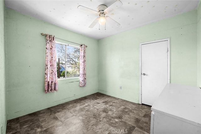 221 E 25th, Los Angeles, CA 90011