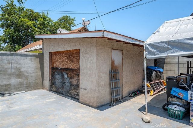 221 E 25th, Los Angeles, CA 90011