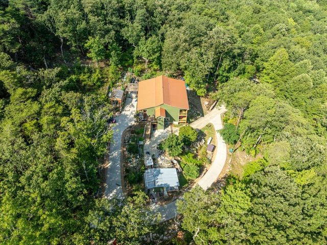 1688 Mulberry Circle, Jasper, GA 30143