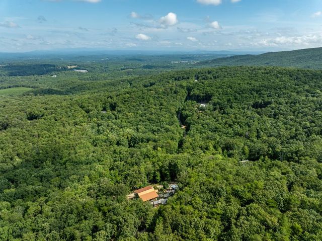 1688 Mulberry Circle, Jasper, GA 30143