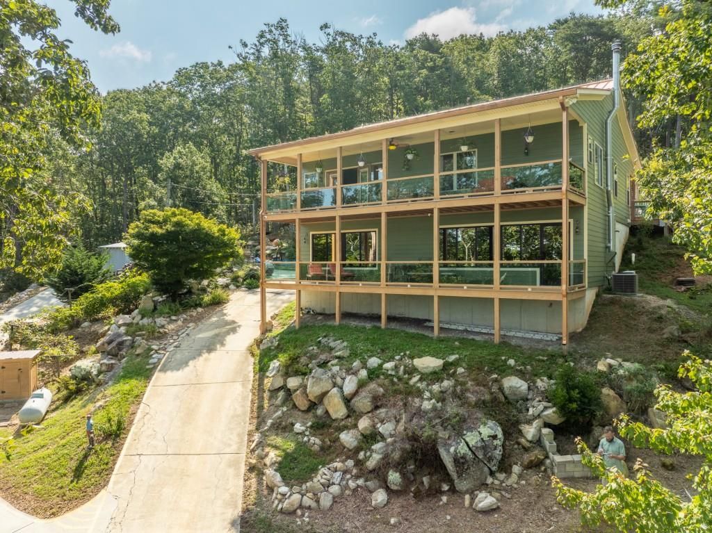 1688 Mulberry Circle, Jasper, GA 30143