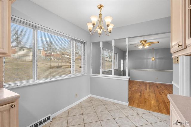 4645 Tauneybrook Drive, St Louis, MO 63128