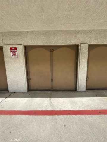 810 S Citrus 11, Azusa, CA 91702