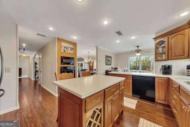 2770 S Cherokee Lane, Woodstock, GA 30188