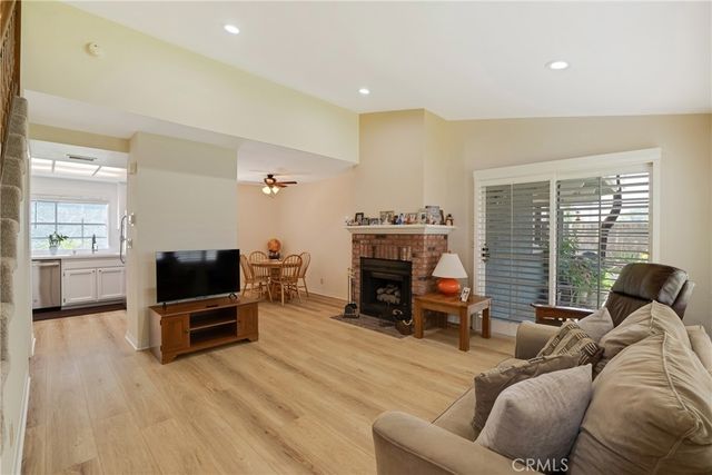 1980 Rory 6, Simi Valley, CA 93063
