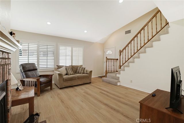 1980 Rory 6, Simi Valley, CA 93063