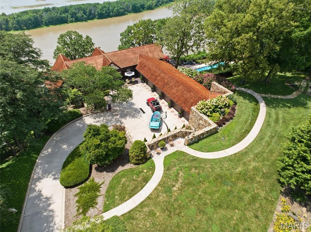 3505 Riverview Court, Godfrey, IL 62035