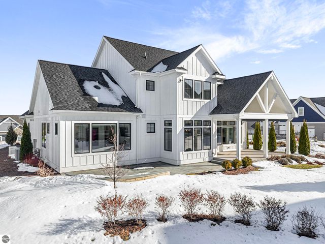 103 Vineyard Ridge Drive, Traverse City, MI 49686