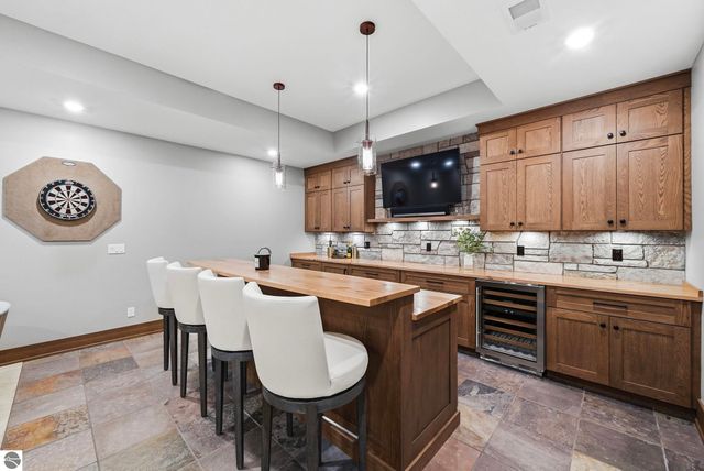 103 Vineyard Ridge Drive, Traverse City, MI 49686