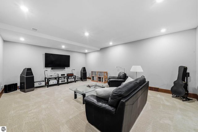 103 Vineyard Ridge Drive, Traverse City, MI 49686