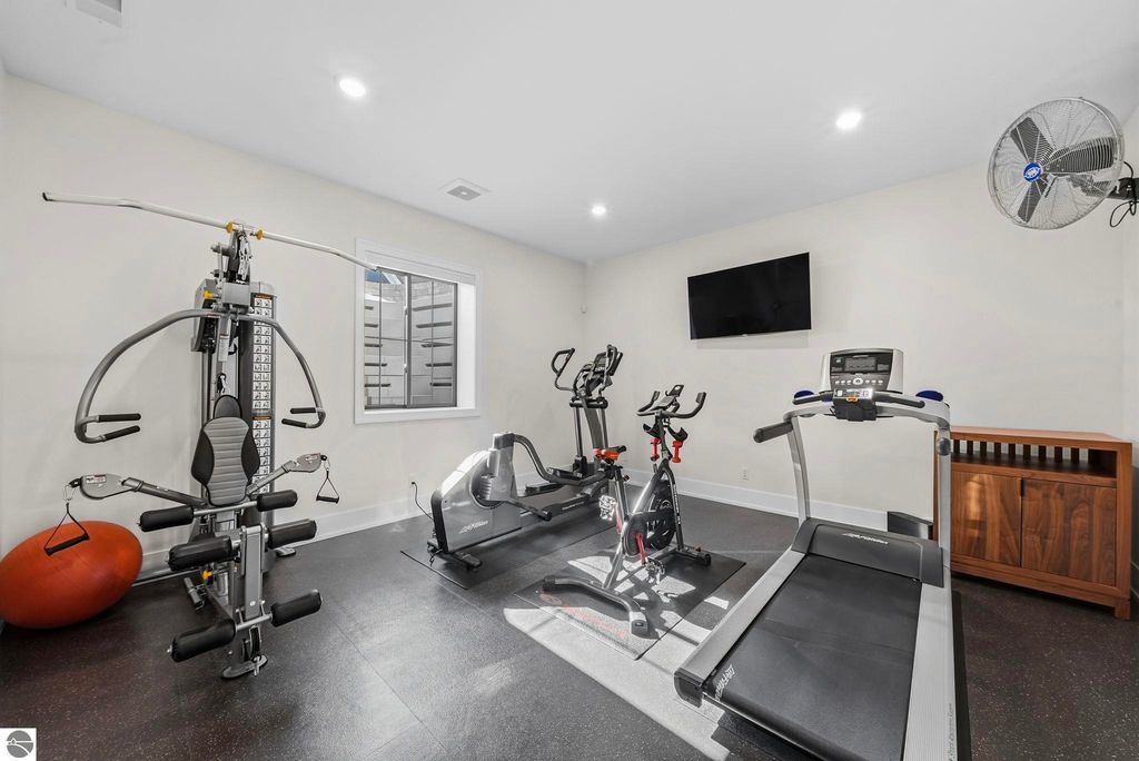 Image 55 of property listing at 103 Vineyard Ridge Drive, Traverse City, MI 49686