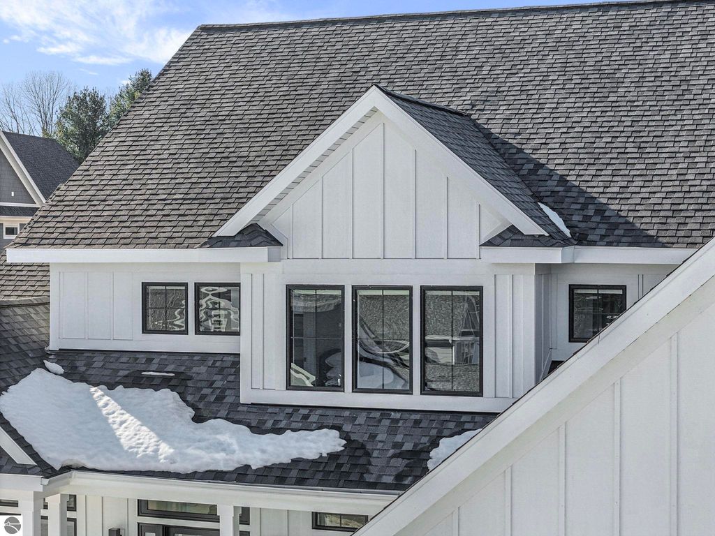 Image 85 of property listing at 103 Vineyard Ridge Drive, Traverse City, MI 49686