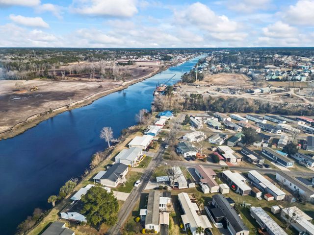 808 Waterway Dr., North Myrtle Beach, SC 29582