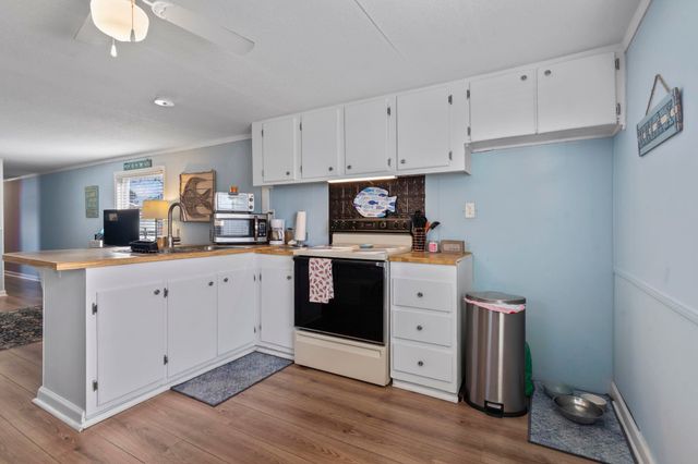 808 Waterway Dr., North Myrtle Beach, SC 29582