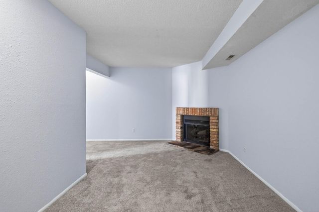 6830 Sandlewood Road, Woodbury, MN 55125