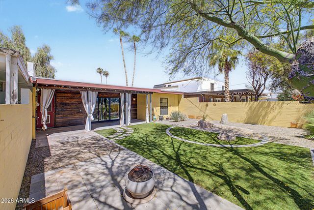 2979 S COUNTRY CLUB Way, Tempe, AZ 85282