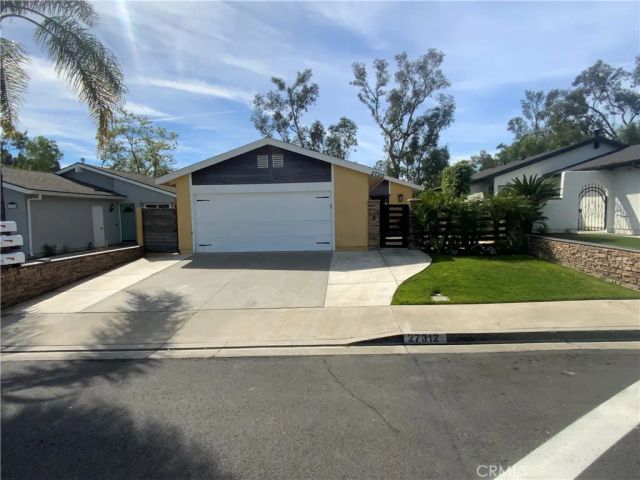 27312 Las Nieves, Mission Viejo, CA 92691